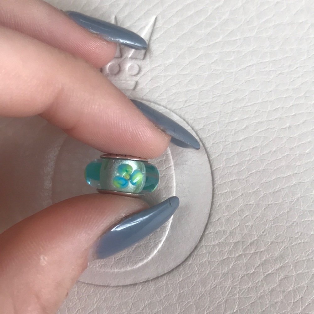 Pandora Glass Morano